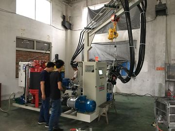 Mesin Membentuk Buang Polyurethane Industri Output busa 20-50kg/Min