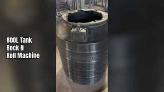 Mesin Rotomolding Membuat Tangki Air 800L